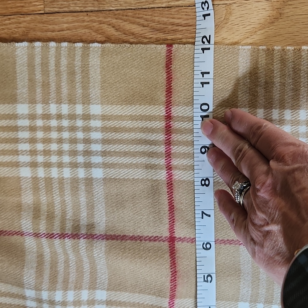 Scotland Cashmere Plaid Scarf Super Soft Cozy Preppy Luxurious 100% Cashmere - Picture 4 of 5